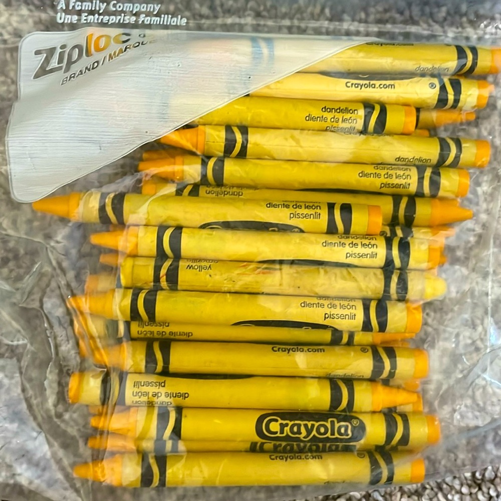 RARE CRAYOLA DANDELION CRAYON NOT PRODUCED ANYMORE BRAND NEW CONDITION